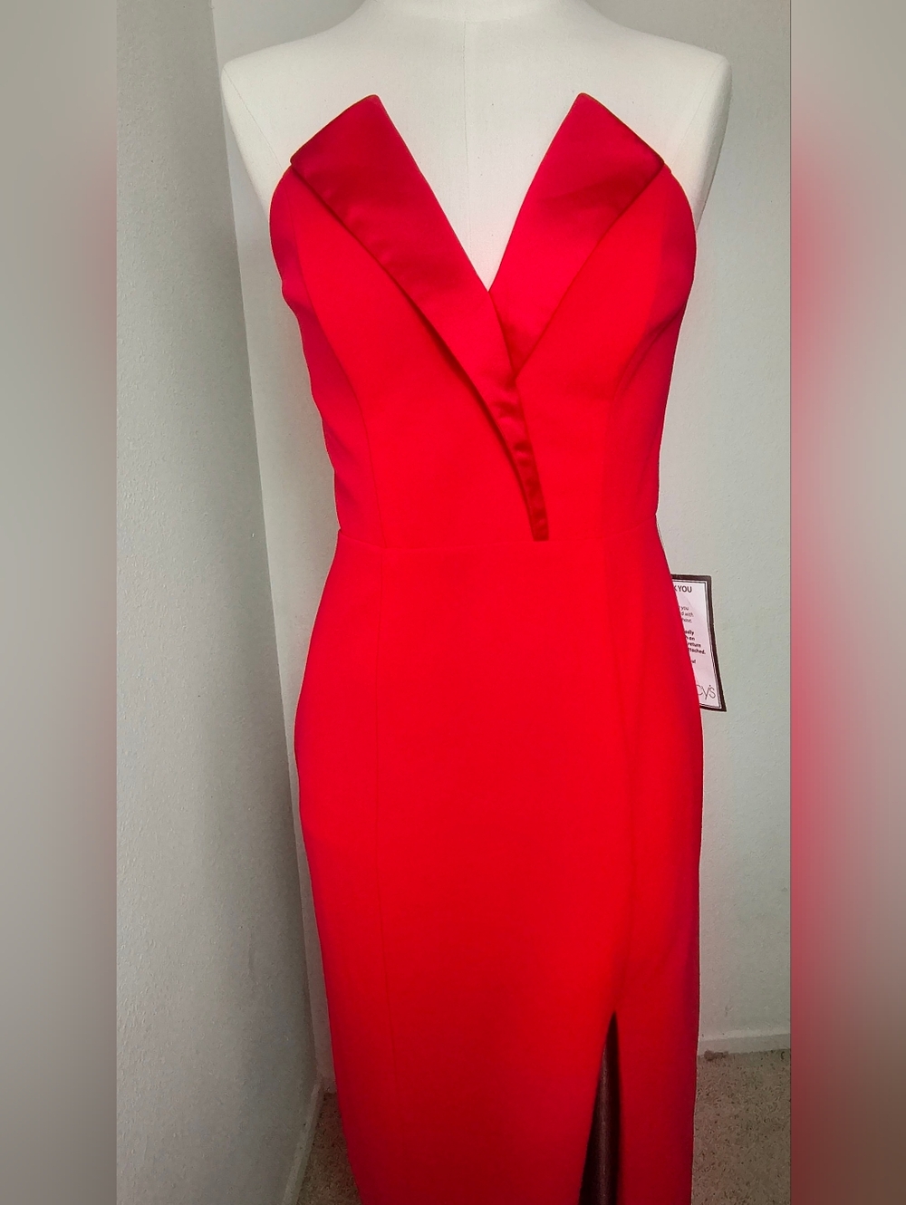 Betsy & Adam Strapless Notched Red Evening Gown with High Slit Sz 6 - Picture 10 of 10